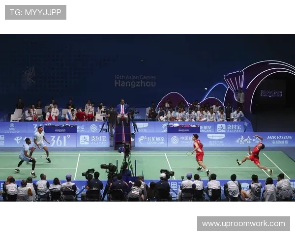 羽毛球战术揭秘：杭州羽毛球队如何运用包夹策略制胜对手